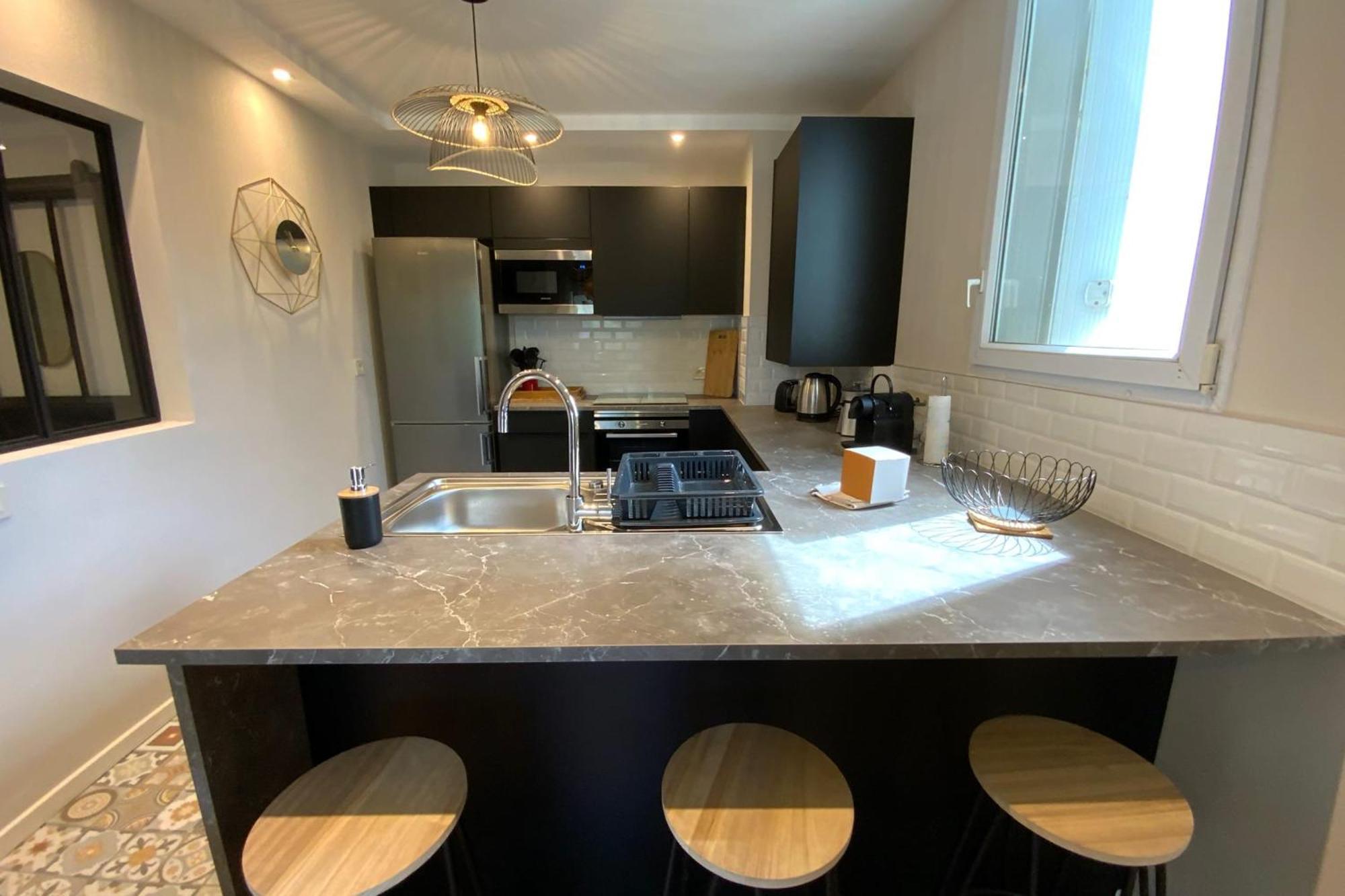 Aesthetics - 2 Bedrooms And Secure Parking! Apartamento